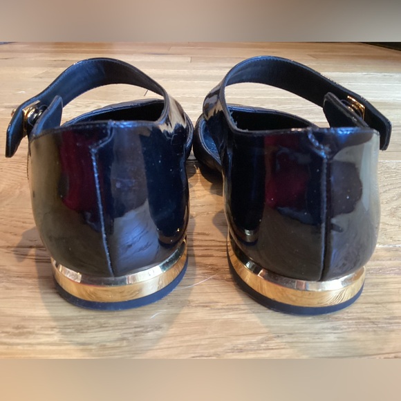 Chanel Black patent leather turnlock gold CC flats - Picture 3 of 16